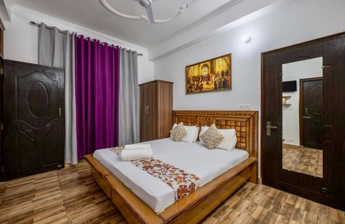 Kasauli Bed & Breakfast | 4-bedroom bed & breakfast in charming Kasauli with WiFi