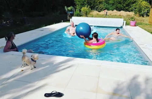 Chateau-la-Valliere Cottage | 4 Bedroom Cottage in chateau la valliére