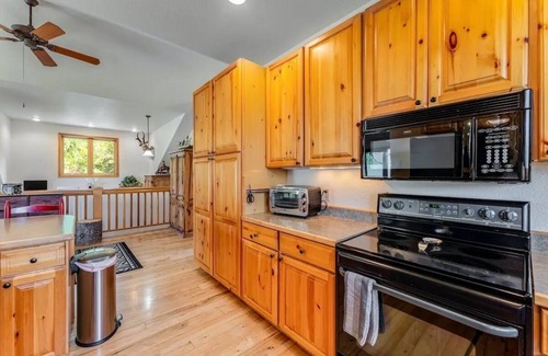 Whitefish Cabin | 4-bedroom cabin in Whitefish near Glacier