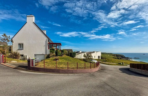 Plouarzel House | 4 bedroom cozy home in Plouarzel