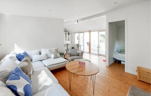 Mellbystrand House | 4 Bedroom Cozy Home In Mellbystrand