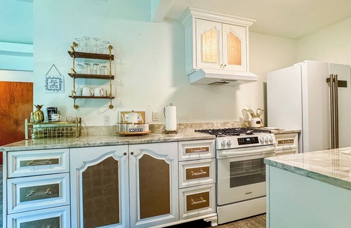 Franklin Park House | 4-bedroom Cozy house in charming Austin with AC, WiFi. Enjoy your stay