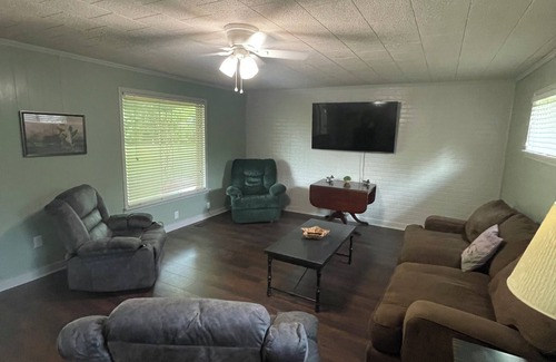 Wynnburg House | 4-bedroom decoy den in Tiptonville
