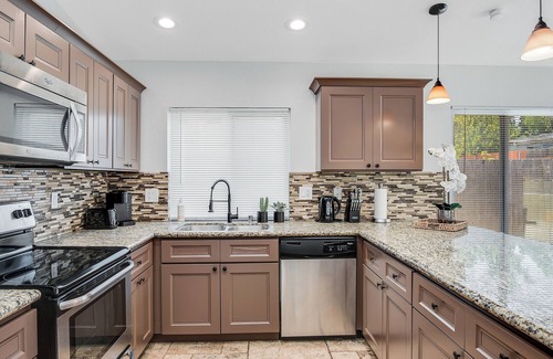 Encanto House | 4 bedroom Encanto family home