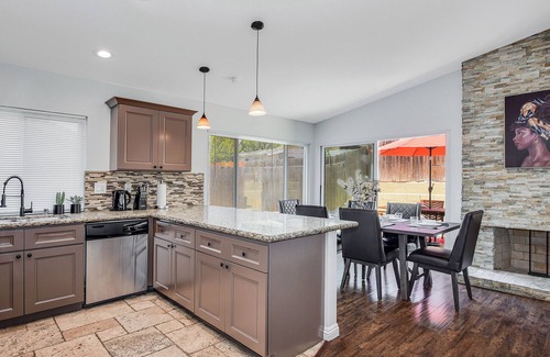 Encanto House | 4 bedroom Encanto family home