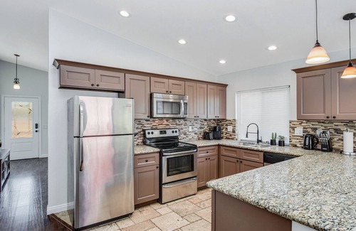 Encanto House | 4 bedroom Encanto family home