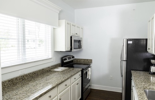 Lackey House | 4 bedroom Estate close to Busch Gardens