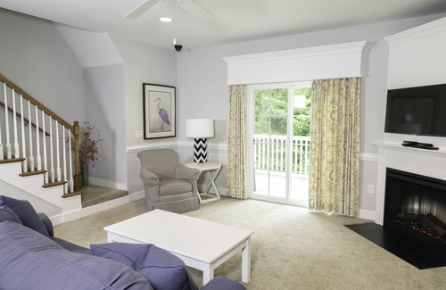 Lackey House | 4 bedroom Estate close to Busch Gardens