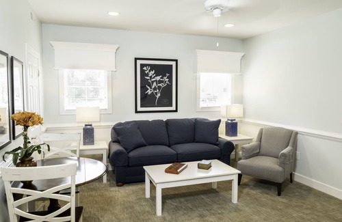 Lackey House | 4 bedroom Estate close to Busch Gardens