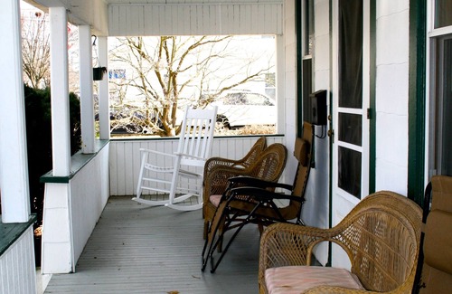 Lake Como House | 4 Bedroom Family-Friendly Beach Rental