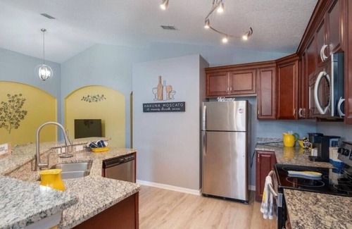 Cumbrian Lakes Villa | 4-bedroom Family Villa, gated Cumbrian Lakes community near Orlando theme Parks