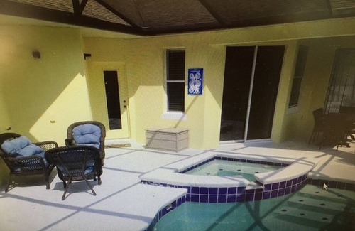 Trafalgar Village House | 4 Bedroom High End Home In Trafalger Village Gated Community