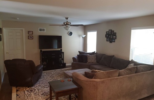 Harrisburg House | 4 Bedroom Home Close to Hersheypark and the Farm Show Complex