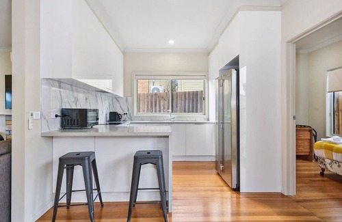 Heathmont Apartment | 4 Bedroom Home in Heathmont Perfect for Families