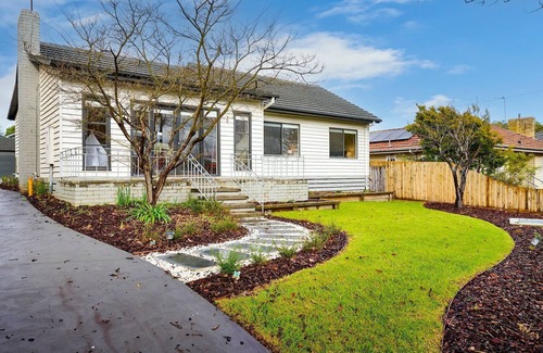 Heathmont Apartment | 4 Bedroom Home in Heathmont Perfect for Families
