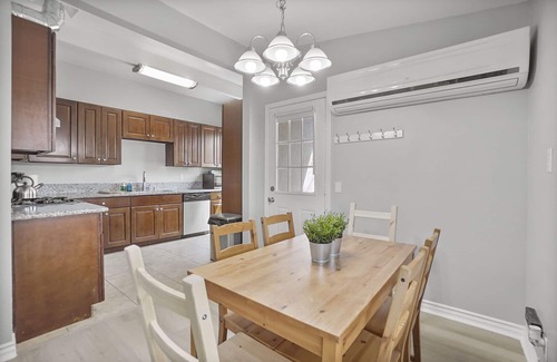 Walnut Valley House | 4 Bedroom Home Near LA and OC!
