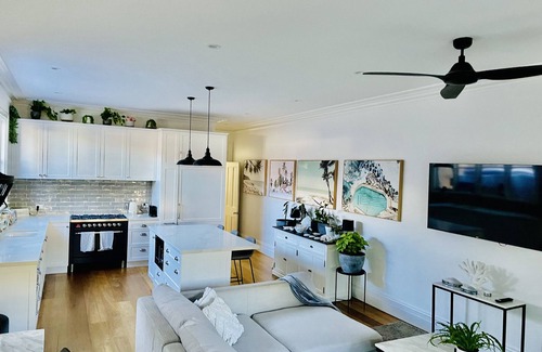 Manly House | 4 bedroom house 2 mins walk to manly beach