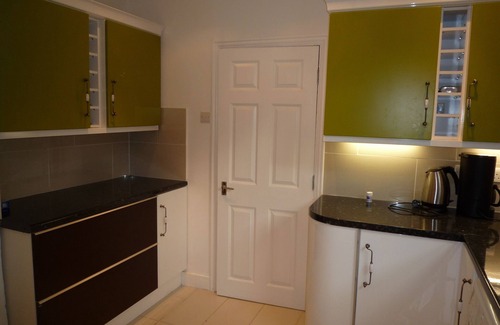 Tooting House | 4 Bedroom house, 3 Bathrooms, 2 Kitchens, Living Room, Garden