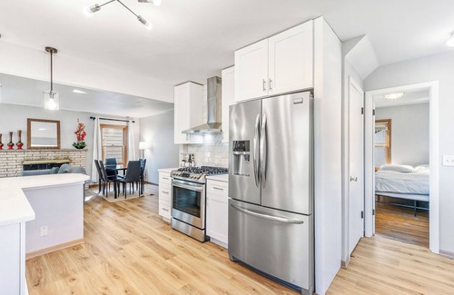Richfield House | 4 bedroom HOUSE – 5 Minutes to MOA & AIRPORT