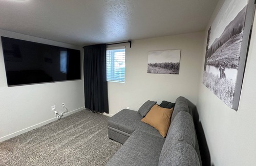 American Fork House | 4-bedroom house in charming American Fork with WiFi, close to recreation center
