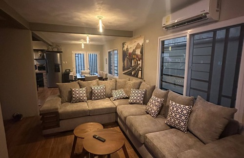 Escuintla House | 4-bedroom house in amazing Escuintla with AC and poolnShort drive to Antigua