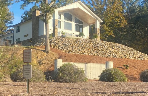 Crane Hill House | 4-bedroom house in peaceful Crane Hill with WiFi, AC. Enjoy tranquility