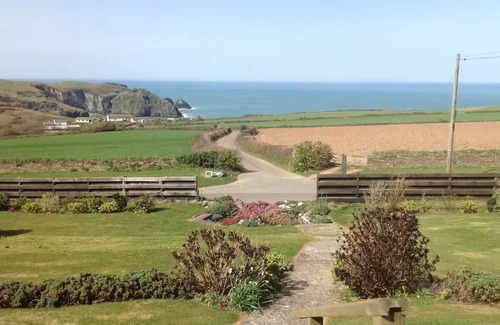 Catharpin House | 4-bedroom house in peaceful Catharpin