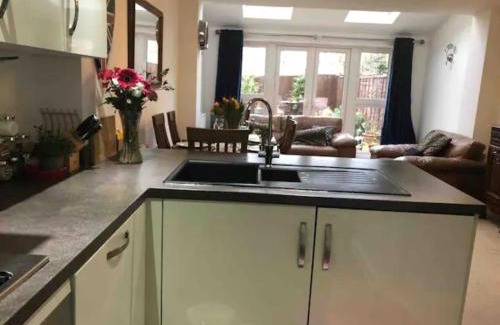 Ford House | 4 bedroom house in seaside town