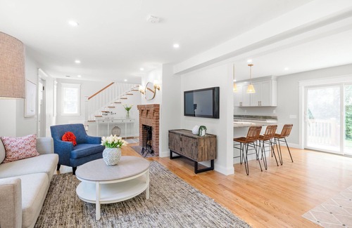 Tisbury House | 4-bedroom house in Tisbury for a relaxing getaway - newly renovated