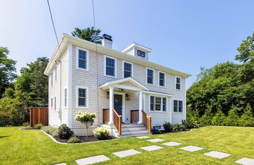 Tisbury House | 4-bedroom house in Tisbury for a relaxing getaway - newly renovated