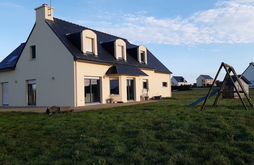 Pouldreuzic House | 4-bedroom house near Penhors beach.