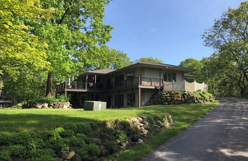Honey Creek House | 4-bedroom house on 22 acres in beautiful Kettle Moraine