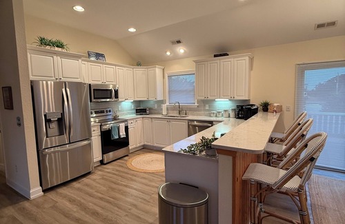 Kitty Hawk House | 4-Bedroom House w/HOT TUB-Beach, Entertainment and Restaurants Close Proximity