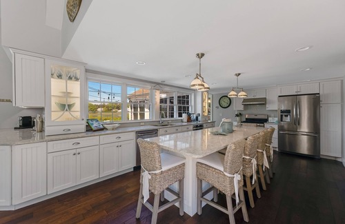 Bass River House | 4-bedroom house with Tennis Court and outdoor kitchen just steps away from beach
