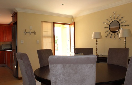 Greater Johannesburg Metropolitan Area Villa | 4 bedroom houses, Topaz Cove Luxury Villas, on a Secure Estate Generator back-up