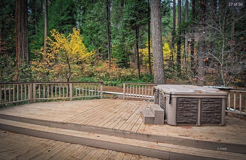 Trinity Center Cabin | 4-bedroom hunting and fishing cabin in fabulous Trinity Center