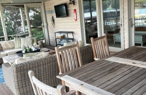 Angola House | 4-bedroom lake front house on fantastic lake James.