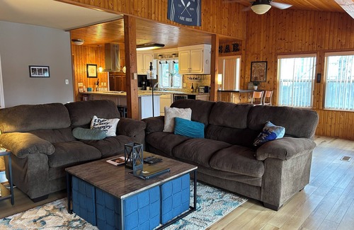Danville House | 4-Bedroom Lake-side Retreat with New Dock!