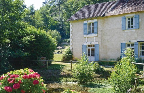 Mouleydier House | 4 Bedroom Lovely Home In Mouleydier