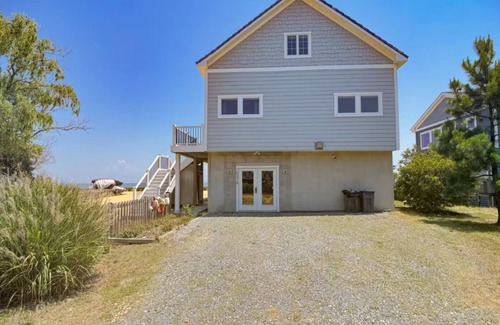 Point Lookout House | 4 Bedroom Luxury Private Beach Retreat