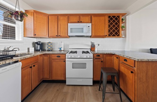 Lower Township House | 4-bedroom Master Spa Oasis - Sleeps 10 Dog Friendly
