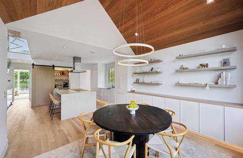 Hampton Bays House | 4-bedroom modern beach house in lovely Hampton Bays