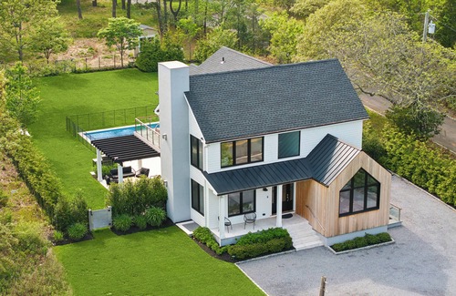 Hampton Bays House | 4-bedroom modern beach house in lovely Hampton Bays