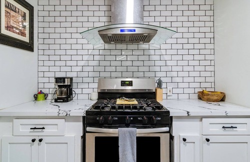 Downtown House | 4 Bedroom Oasis - Middle of Downtown Lafayette!
