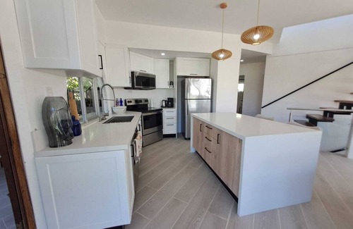 El Ocotal House | 4-bedroom ocean view house in beautiful Playa Ocotal with AC and plunge pool.
