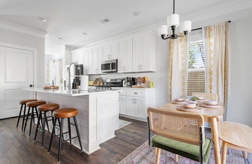 North Charleston Apartment | 4 Bedroom Park Circle Retreat with Pool!