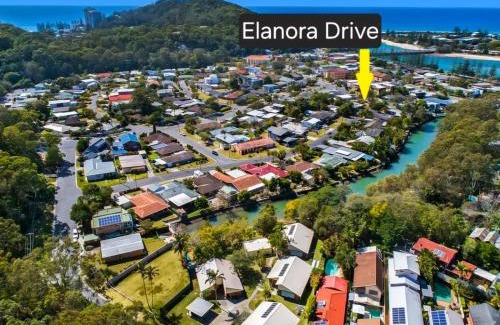 Burleigh Heads House | 4 Bedroom Pet Friendly Home, 200m to Tallebudgera Creek - Hosted by Burleigh Letting