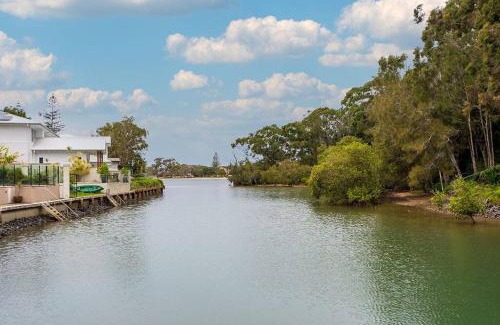 Burleigh Heads House | 4 Bedroom Pet Friendly Home, 200m to Tallebudgera Creek - Hosted by Burleigh Letting