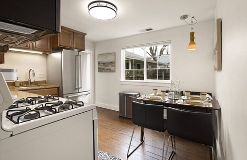Chico House | 4 bedroom Private House in Central Chico