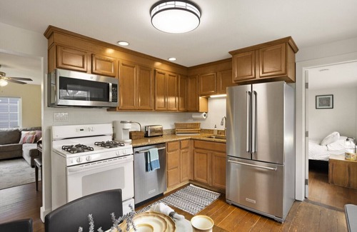 Chico House | 4 bedroom Private House in Central Chico